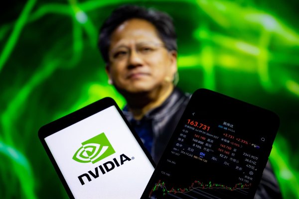 点点盈 黄仁勋闯进全球亿万富豪榜前10，超越巴菲特只差10亿美元